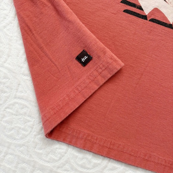 Tea Collection Kids' Penguin Graphic Print Long Sleeve Tee Shirt, Sz 8 - Picture 3 of 3